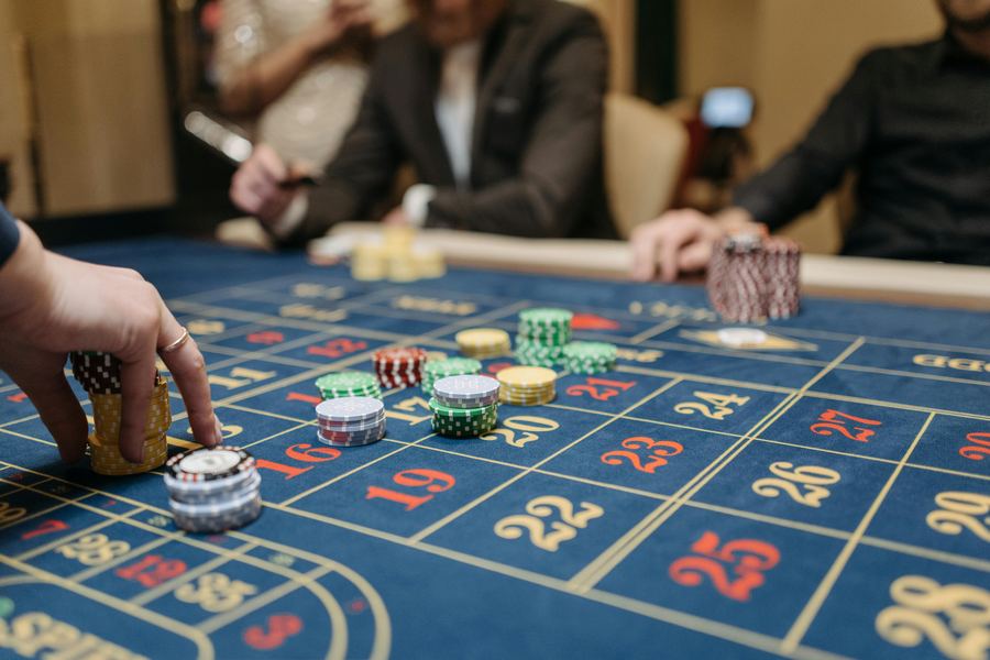How game developers test and certify online casino games before release