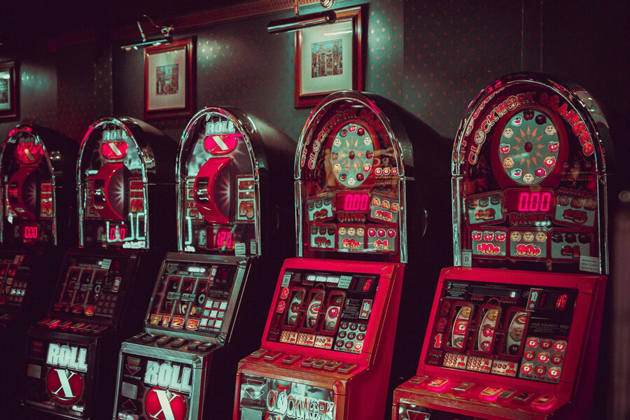 Online Slots vs Land-Based Slot Machines in West Virginia