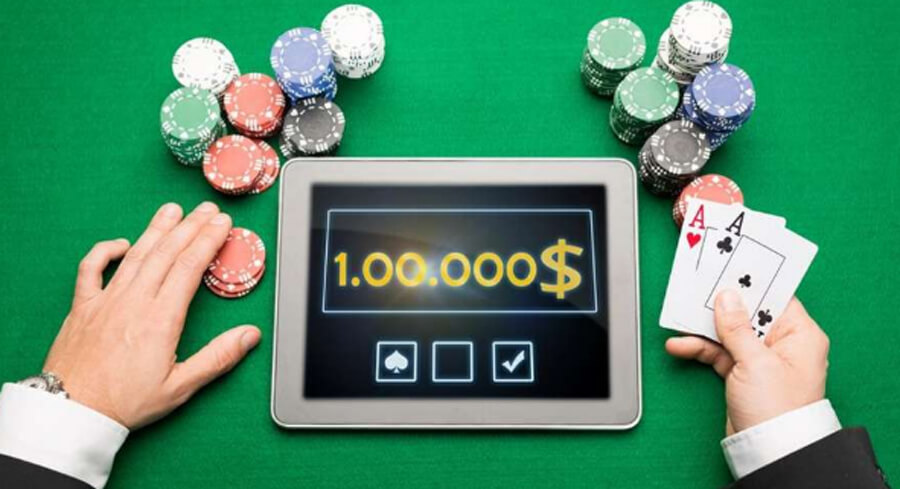 instant-payout-casino-win-on-tablet-with-cards-and-chips